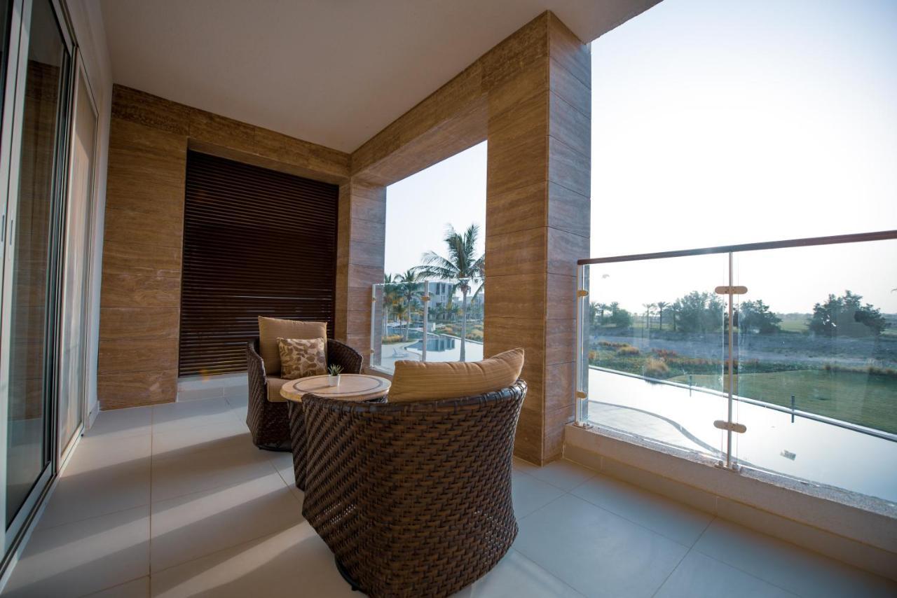 Jebel Sifah With Pool View As Sifah